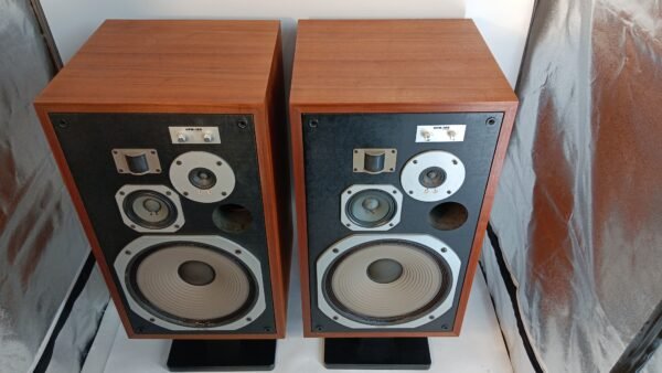 Near Mint Pioneer HPM-100 Speakers