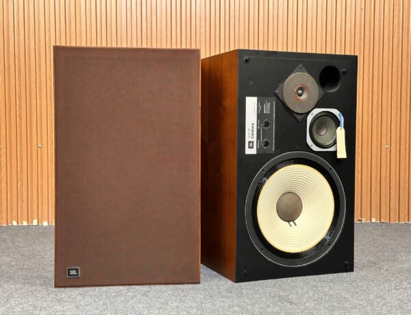 JBL L100 CENTURY SPEAKERS