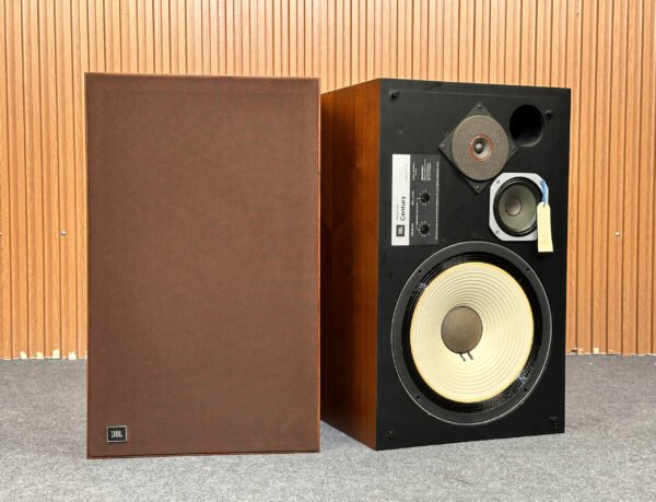 2qe0005_vs11_image_jbl_l100century_1
