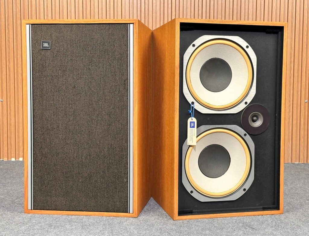 NEAR MINT JBL L77 LANCER SPEAKERS | 1-YEAR WRT | COLLECTOR-GRADE