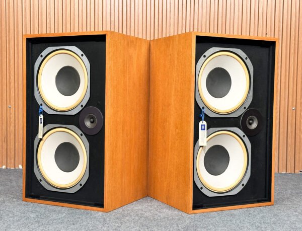 5qads0481_vs11_image_jbl_l77_6