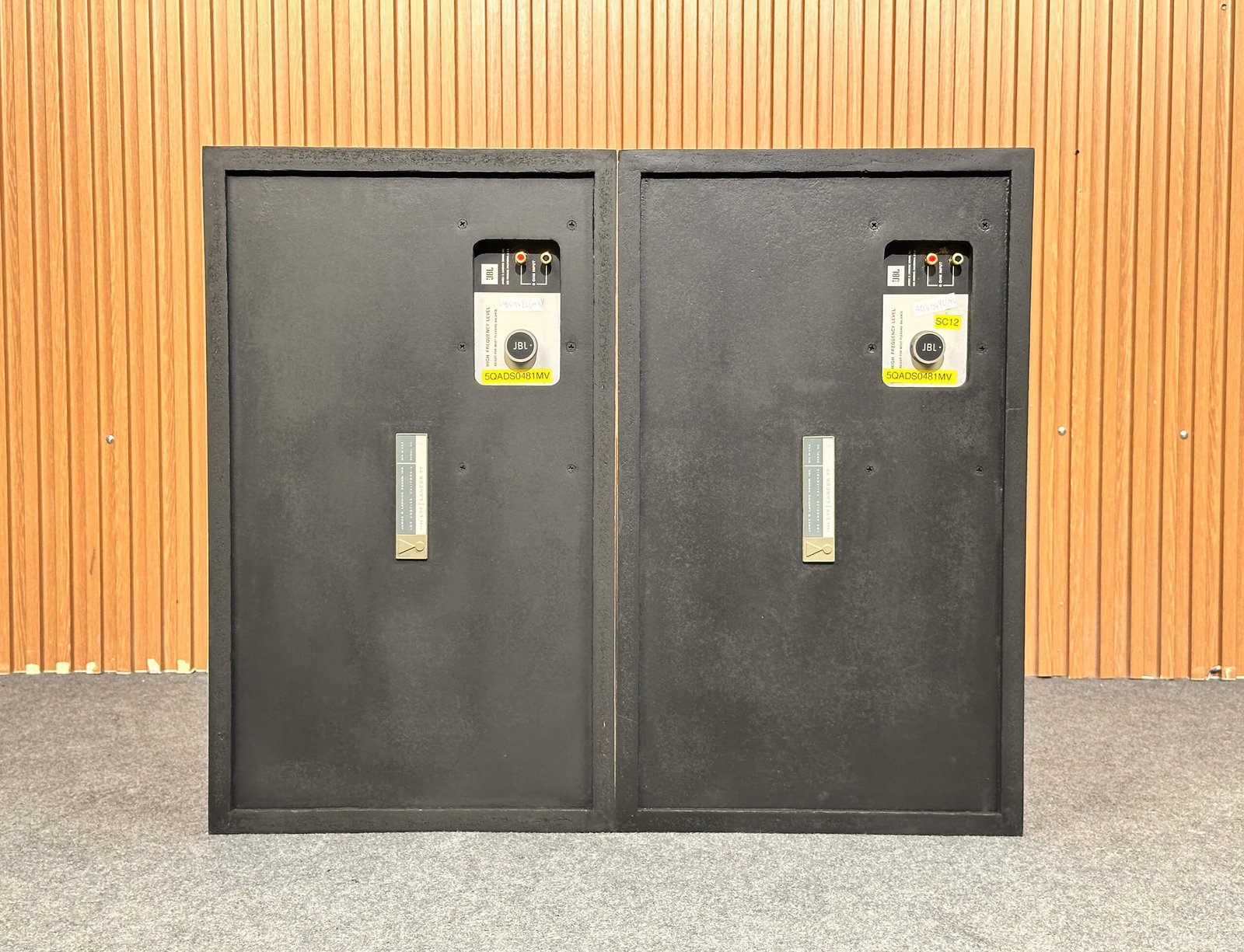 JBL L77 LANCER SPEAKERS JBL L77 LANCER SPEAKERS