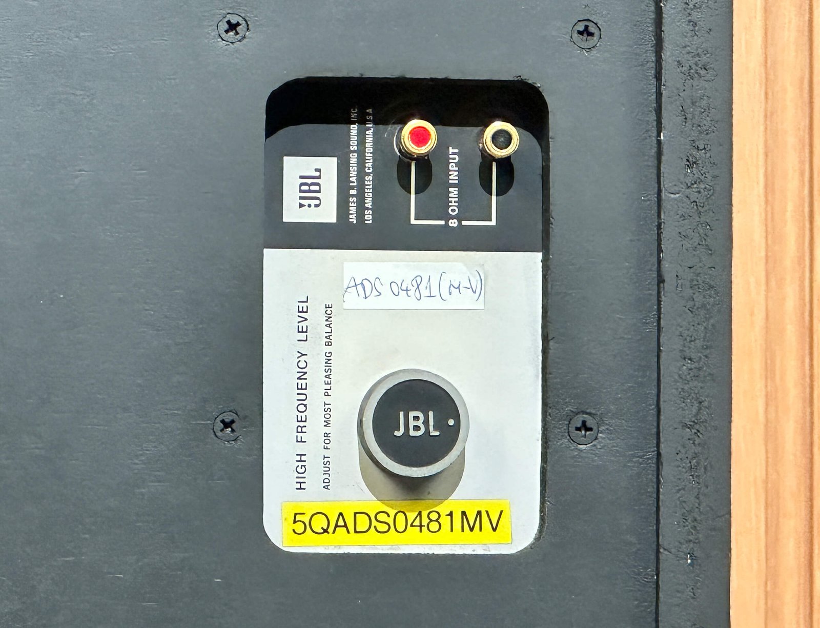 JBL L77 LANCER SPEAKERS JBL L77 LANCER SPEAKERS