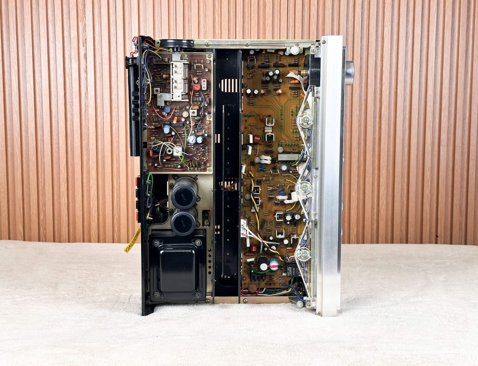 NEAR MINT PIONEER SX-880 RECEIVER NEAR MINT PIONEER SX-880 RECEIVER