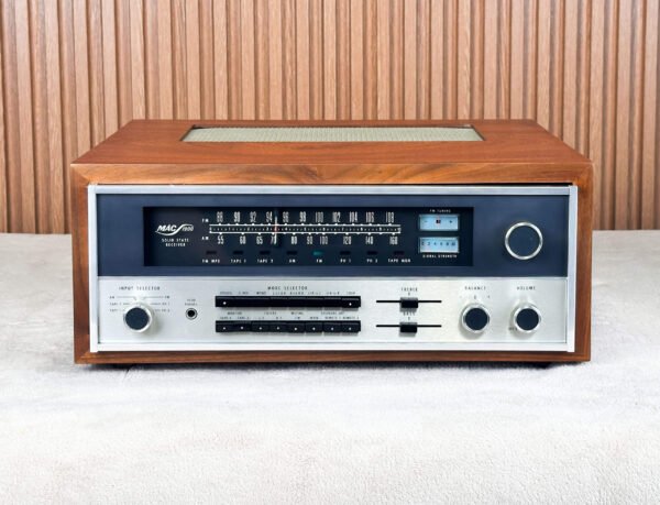 SUPERB MCINTOSH MAC 1900 VINTAGE RECEIVER
