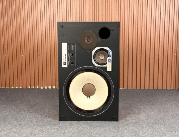 JBL L100 CENTURY SPEAKERS