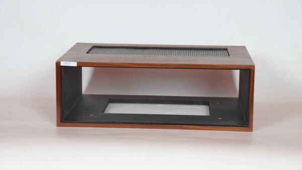FISHER 500T WOODEN ENCLOSURE