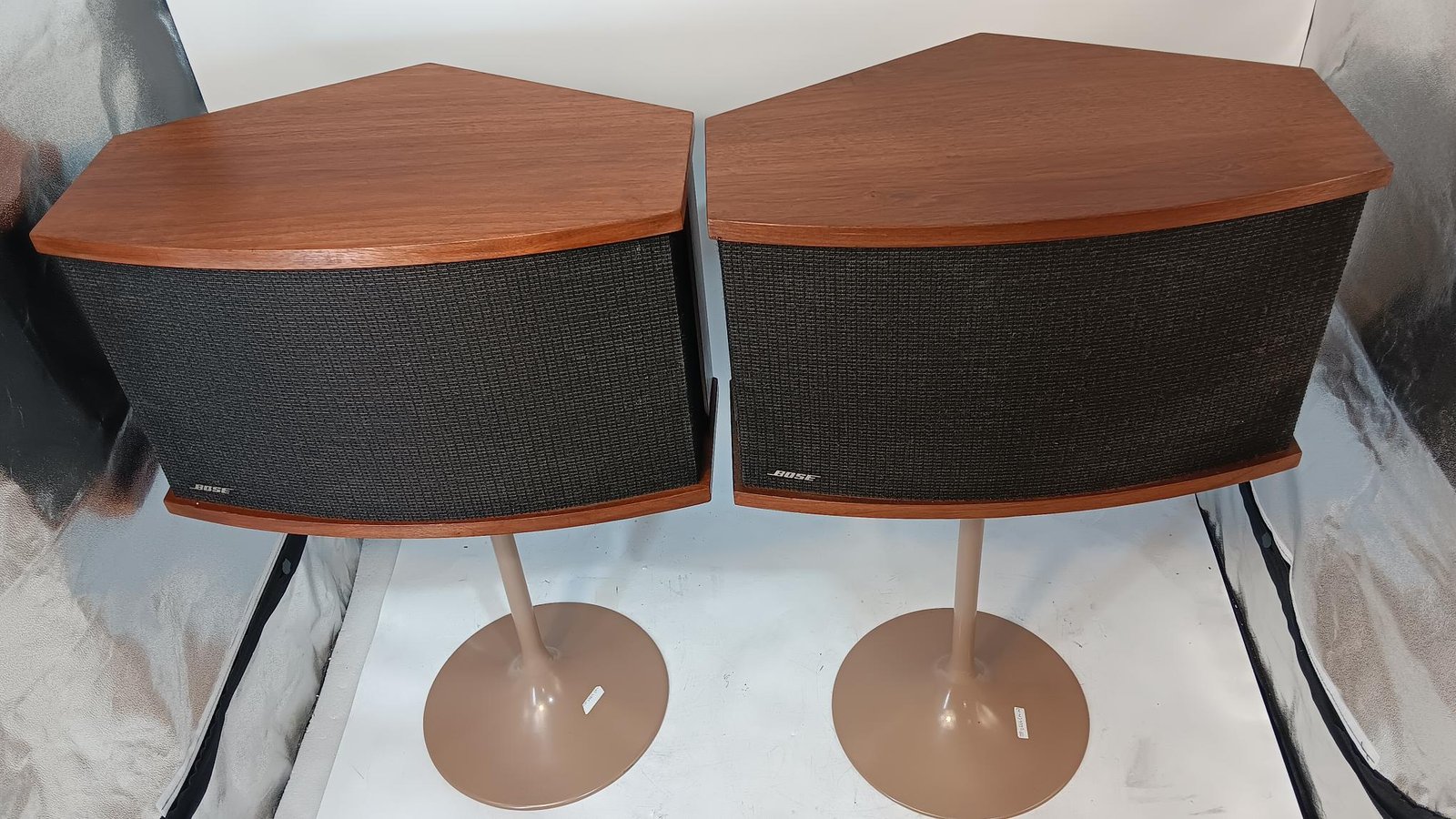 Bose 901-5 Speakers (2) Bose 901-5 Speakers (2)