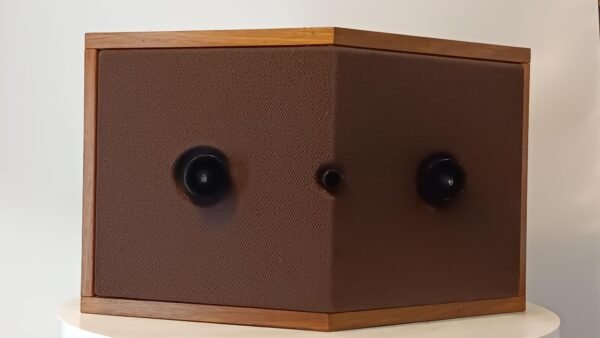 EXCELLENT BOSE 901 SERIES VI SPEAKERS