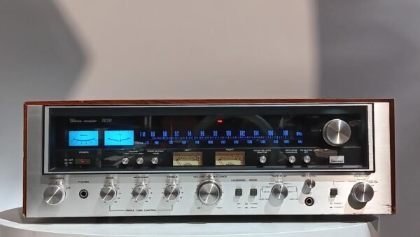 SANSUI 7070 VINTAGE RECEIVER