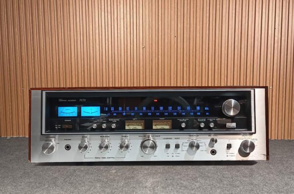 Sansui 7070 Vintage Receiver