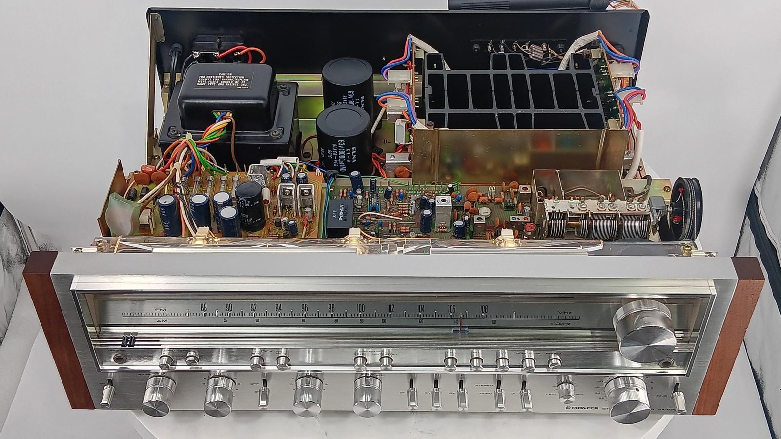 EXCELLENT PIONEER SX-980 STEREO RECEIVER EXCELLENT PIONEER SX-980 STEREO RECEIVER