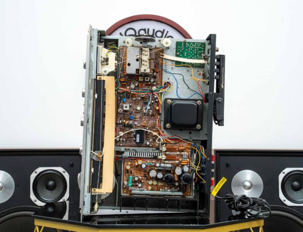 Receiver - Marantz - 2216b - 5que0306_0003_dsc00395