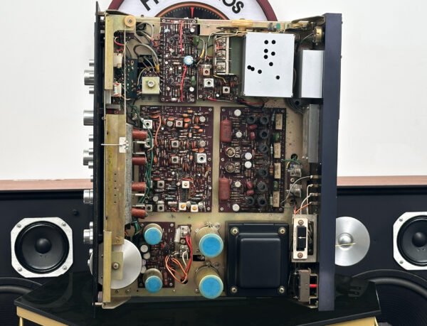 Receiver_marantz_twenty_two_5qve0001_2