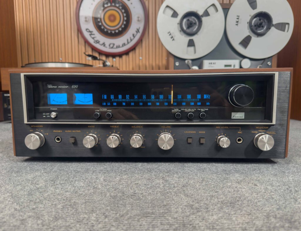 NICE SANSUI 690 STEREO RECEIVER – RARE JAPANESE EXPORT MODEL – 1