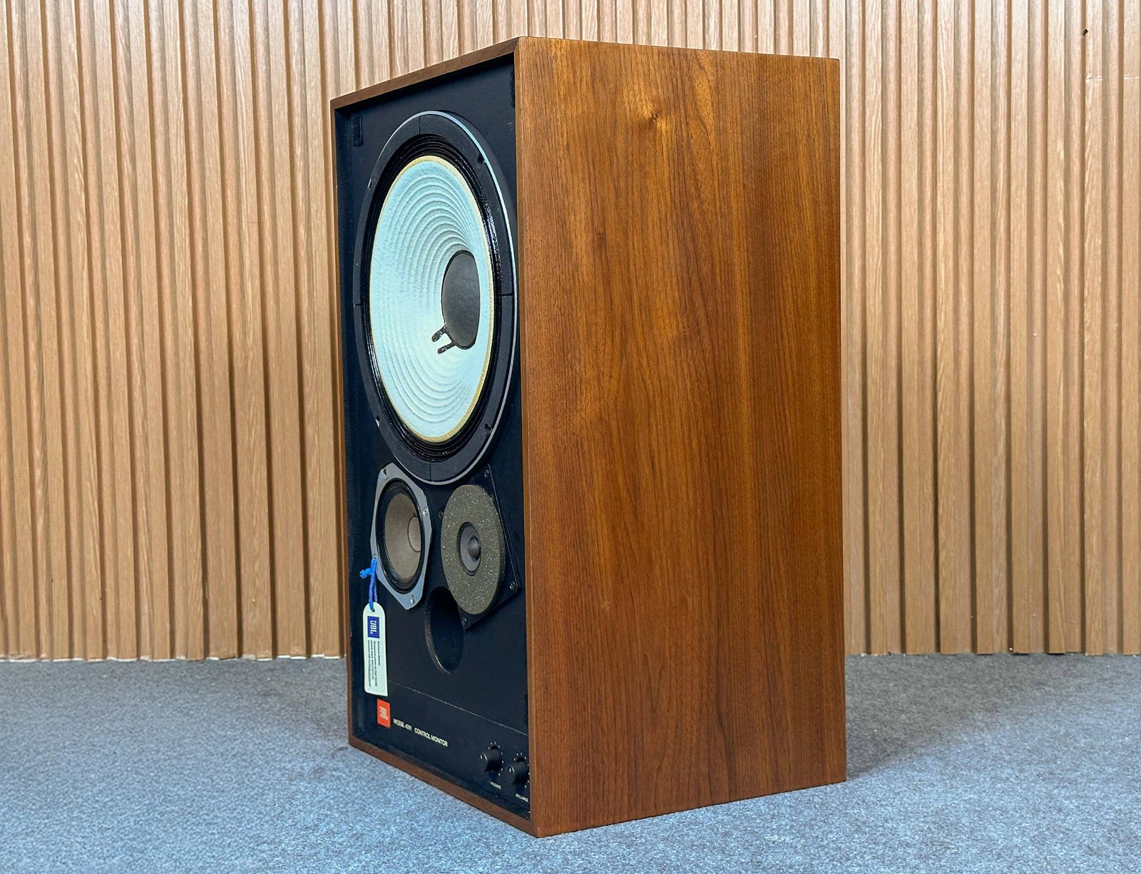 EXCELLENT JBL 4311 STUDIO MONITORS SPEAKERS – ICONIC VINTAGE