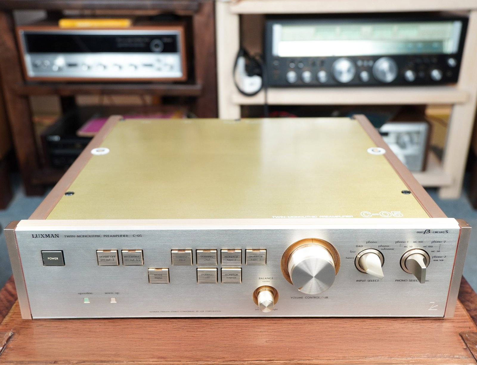 Luxman C-05 Vintage Preamplifier Luxman C-05 Vintage Preamplifier
