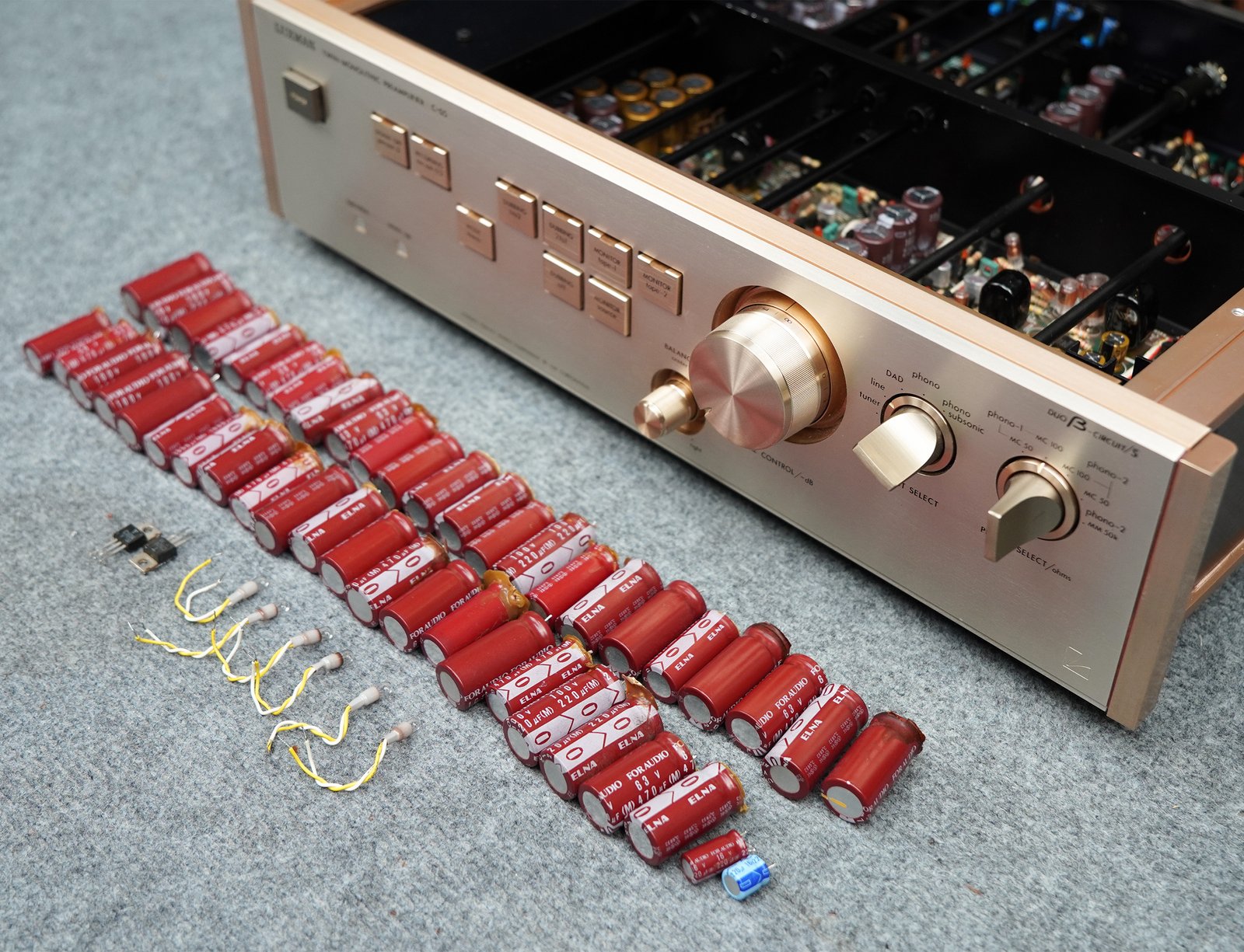 Luxman C-05 Vintage Preamplifier Luxman C-05 Vintage Preamplifier