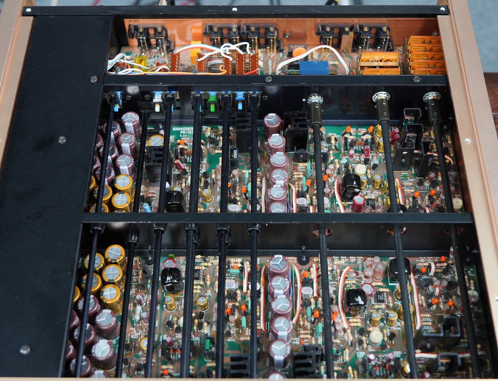 Luxman C-05 Vintage Preamplifier Luxman C-05 Vintage Preamplifier