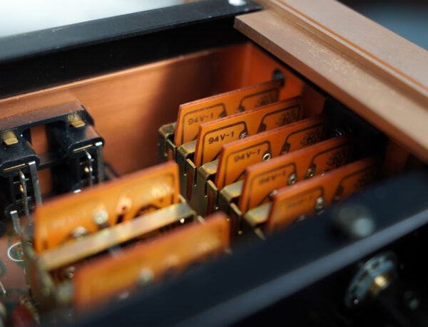 Luxman C-05 Vintage Preamplifier