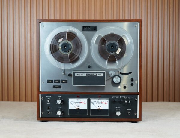 EXCELLENT TEAC A-4010SL REEL-TO-REEL