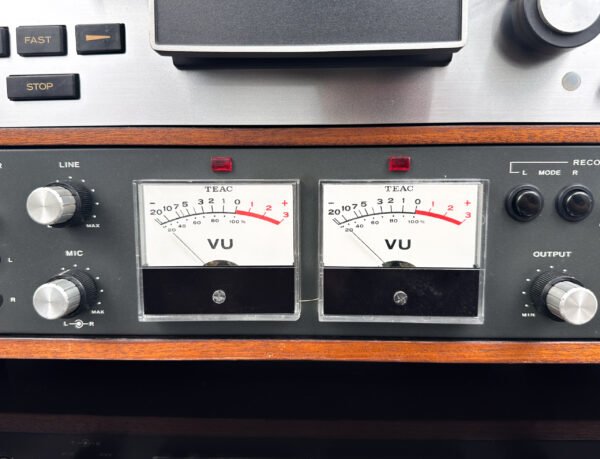 EXCELLENT TEAC A-4010SL TAPE DECK