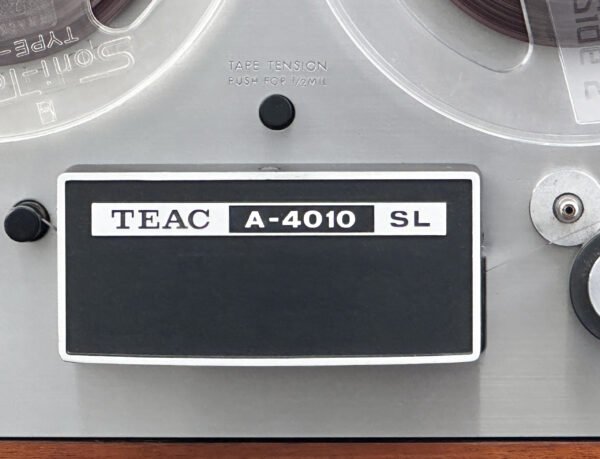 EXCELLENT TEAC A-4010SL TAPE DECK