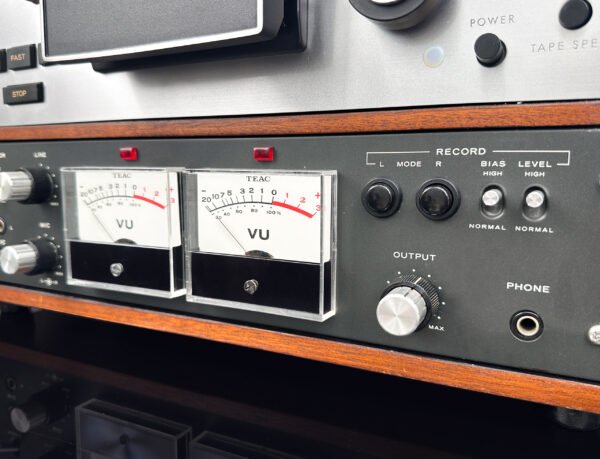 EXCELLENT TEAC A-4010SL TAPE DECK
