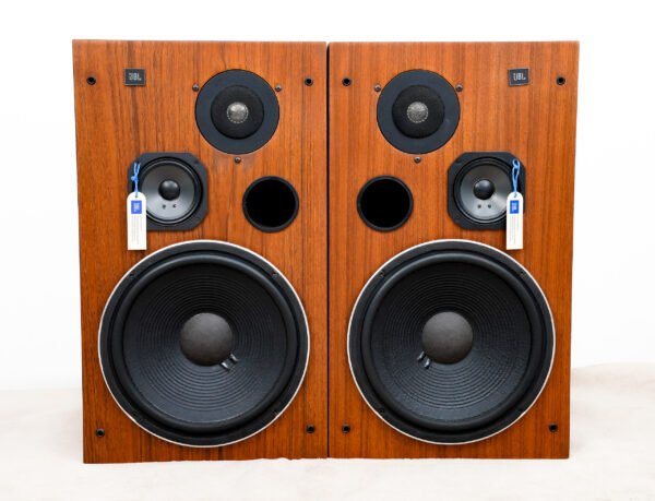 EXCELLENT JBL 120Ti SPEAKERS
