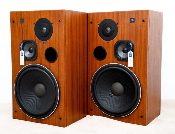EXCELLENT JBL 120Ti SPEAKERS