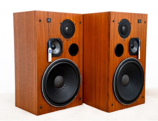 EXCELLENT JBL 120Ti SPEAKERS