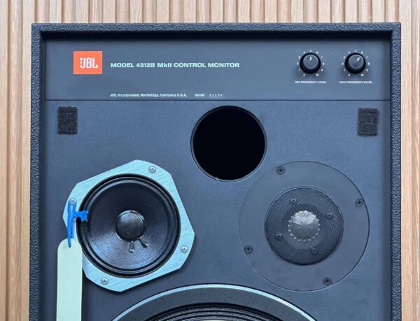 SUPERB JBL 4312BMKII STUDIO MONITORS SPEAKERS