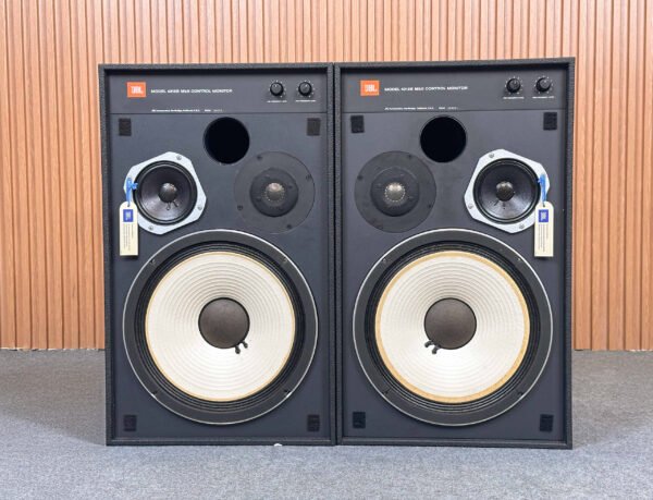 SUPERB JBL 4312BMKII STUDIO MONITORS SPEAKERS