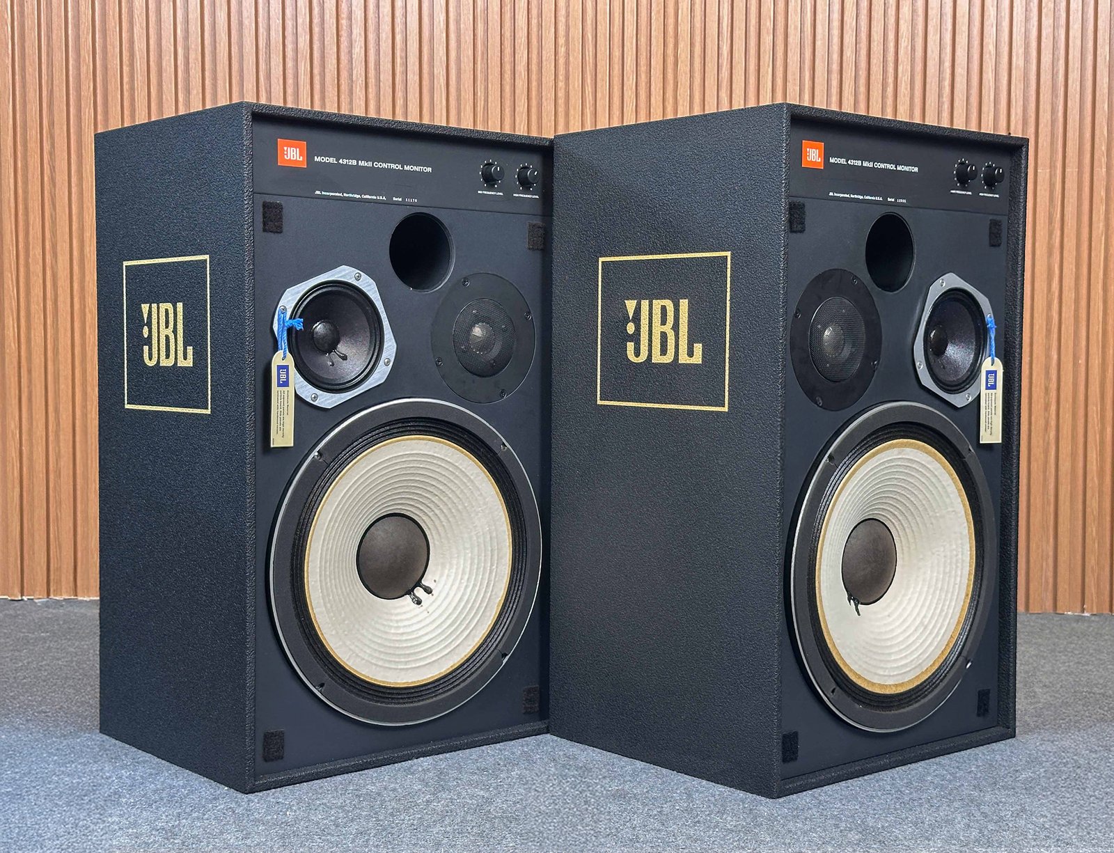 SUPERB JBL 4312BMKII STUDIO MONITORS SPEAKERS– JAPANESE