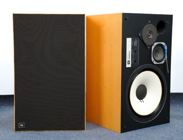 CLASSIC JBL L100 CENTURY SPEAKERS