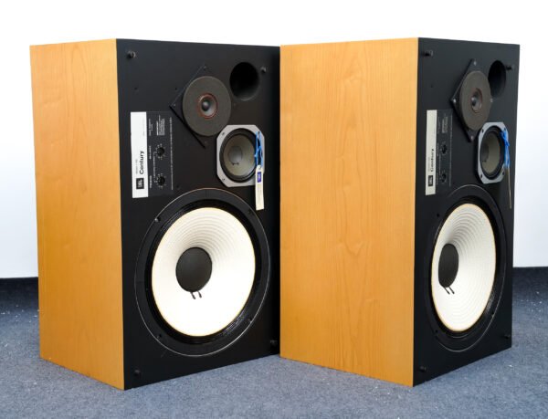 CLASSIC JBL L100 CENTURY SPEAKERS