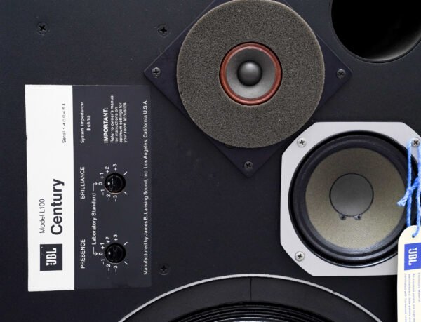CLASSIC JBL L100 CENTURY SPEAKERS