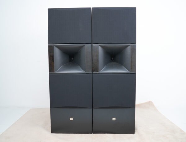 POWERFUL JBL SVA2100 SPEAKERS
