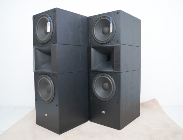POWERFUL JBL SVA2100 SPEAKERS