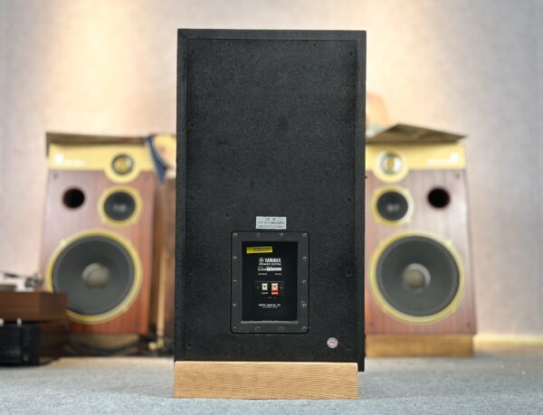 Yamaha NS-1000M Pair of Speakers