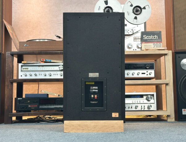 Superb Yamaha NS-1000M Pair of Speakers