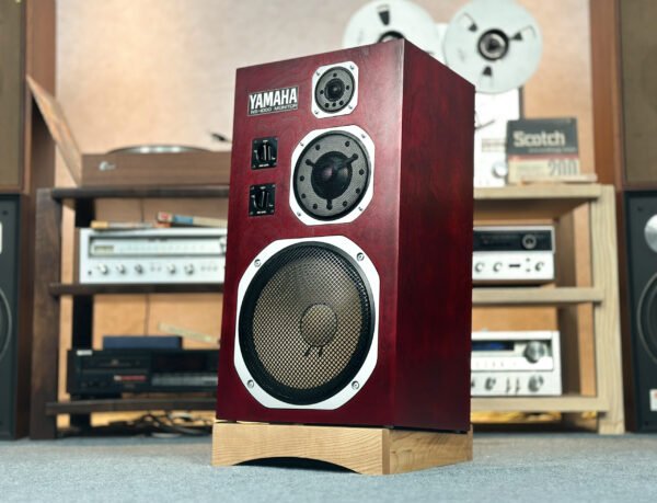 Superb Yamaha NS-1000M Pair of Speakers