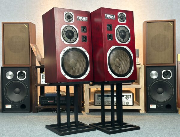 Superb Yamaha NS-1000M Pair of Speakers