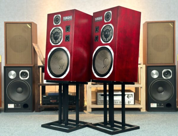 Superb Yamaha NS-1000M Pair of Speakers