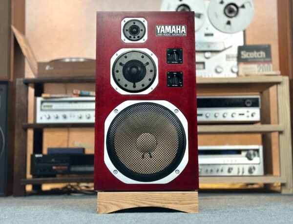 Superb Yamaha NS-1000M Pair of Speakers