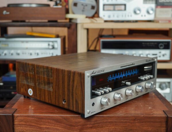 Excellent Marantz 2220B Receiver