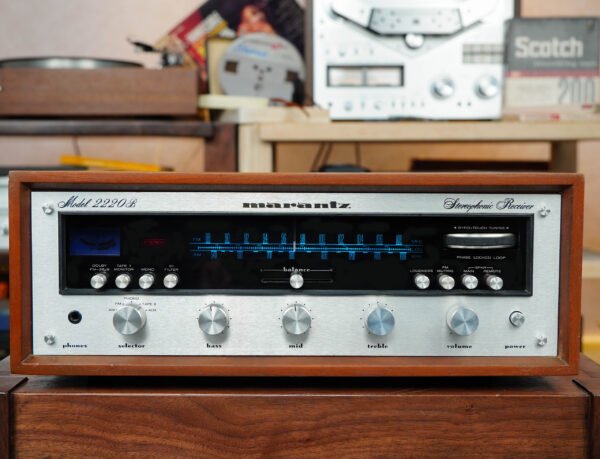 Excellent Marantz 2220B Receiver