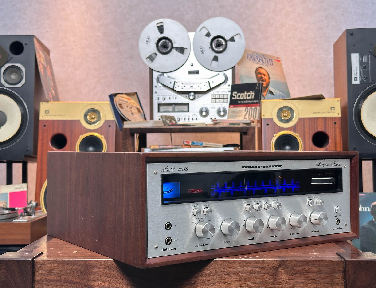 Marantz 2230 Stereo Vintage Receiver Marantz 2230 Stereo Vintage Receiver