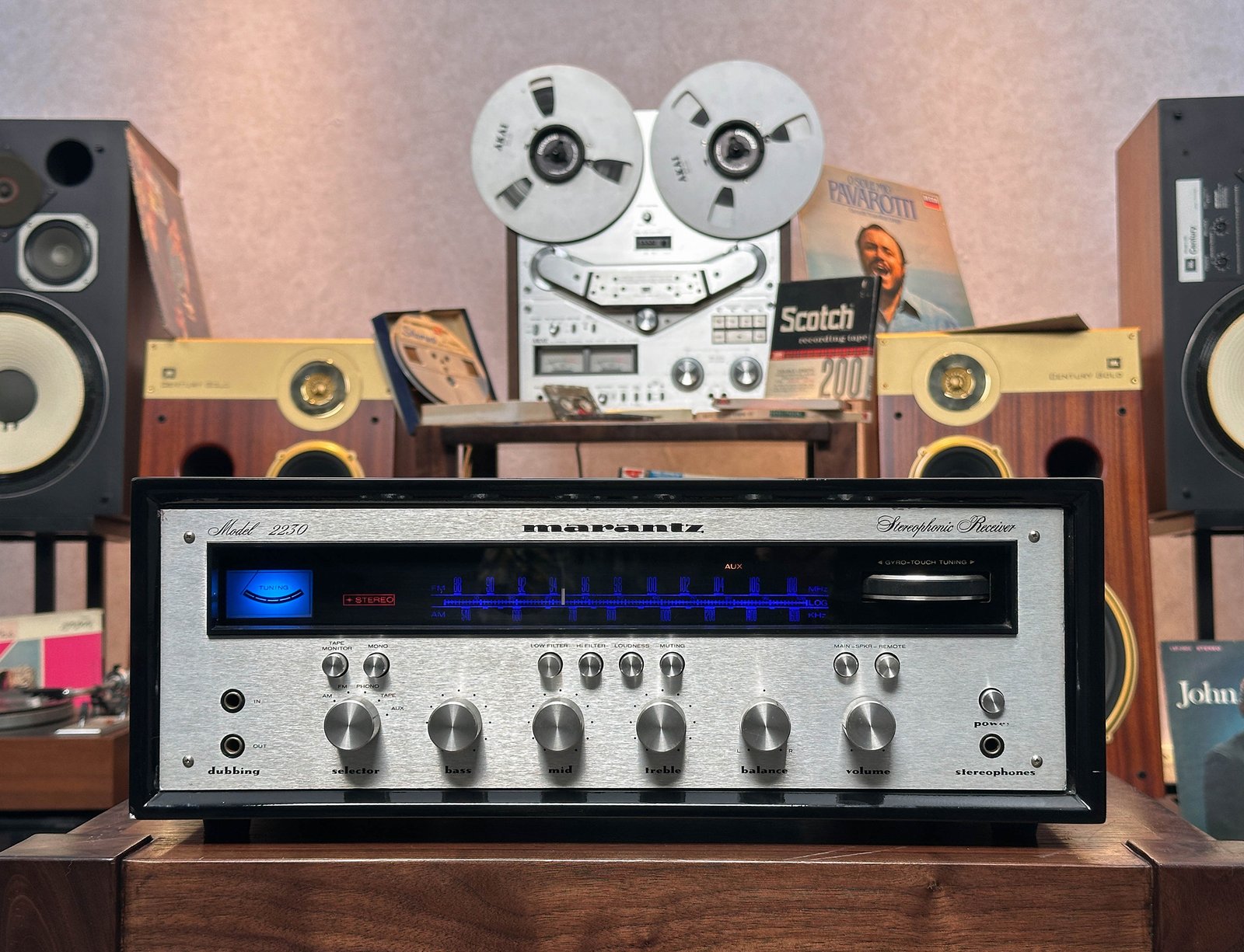 Marantz 2230 Stereo Vintage Receiver Marantz 2230 Stereo Vintage Receiver