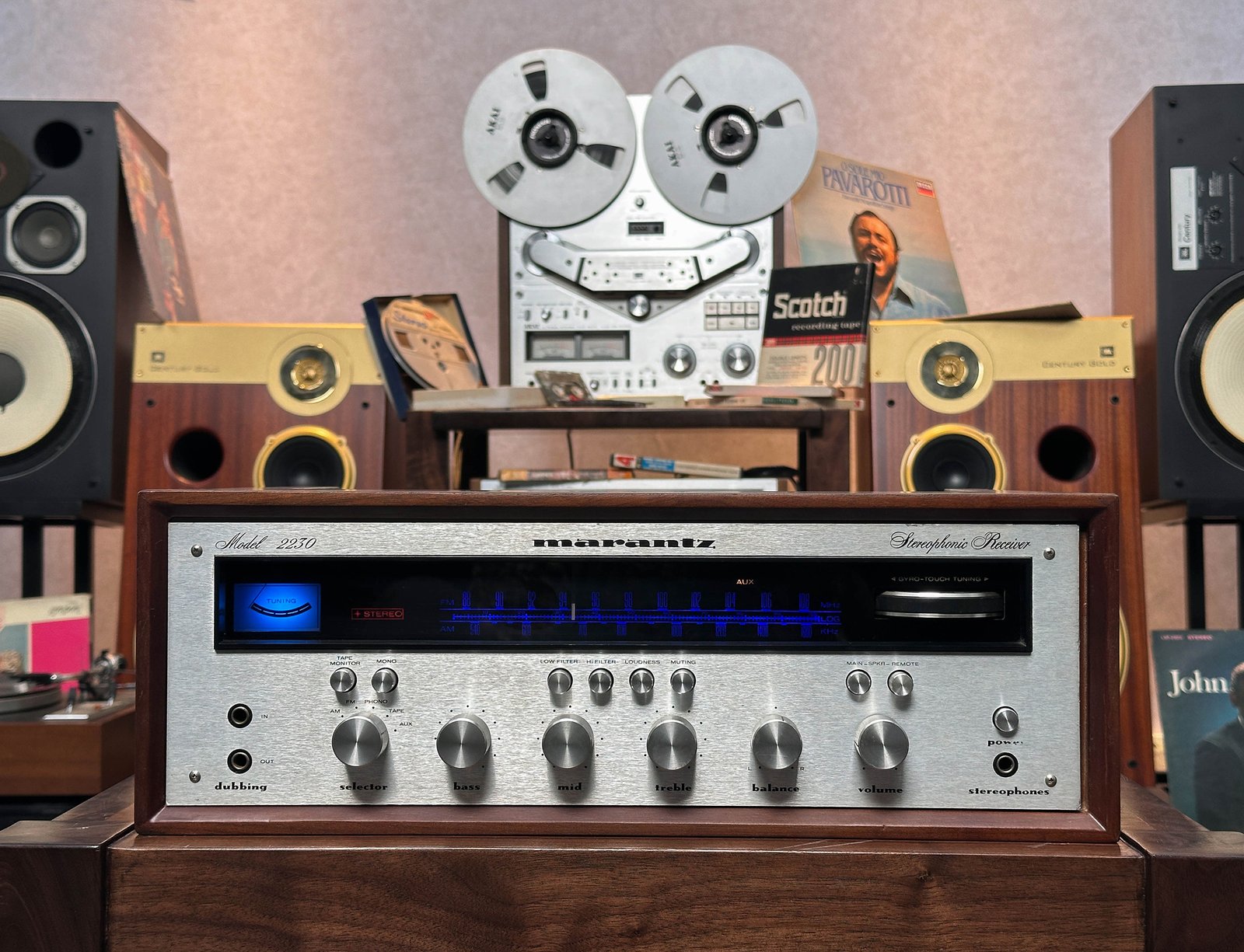 Marantz 2230 Stereo Vintage Receiver Marantz 2230 Stereo Vintage Receiver